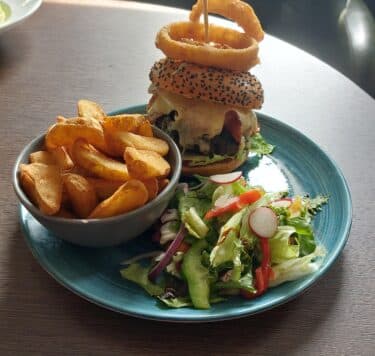 Shamrock Lodge Hotel Burger